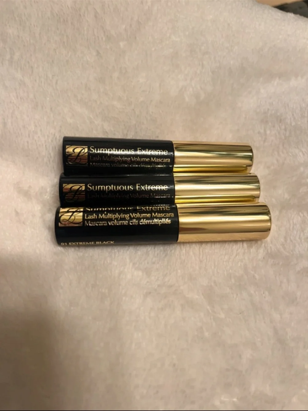 Estee Lauder Sumptuous Extreme Mascara - Black